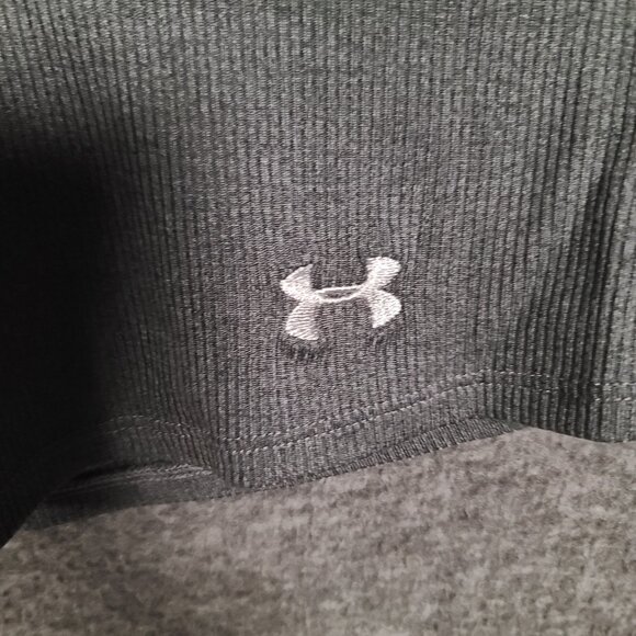 Under Armour Women’s Size Small Fitted Heat Gear Gray Razor Back Tank Top - Picture 3 of 9